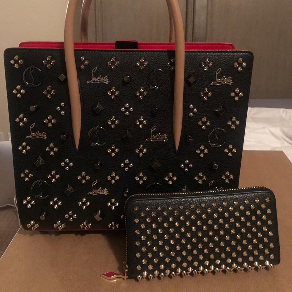 Christian Louboutin - Picture 8 of 8